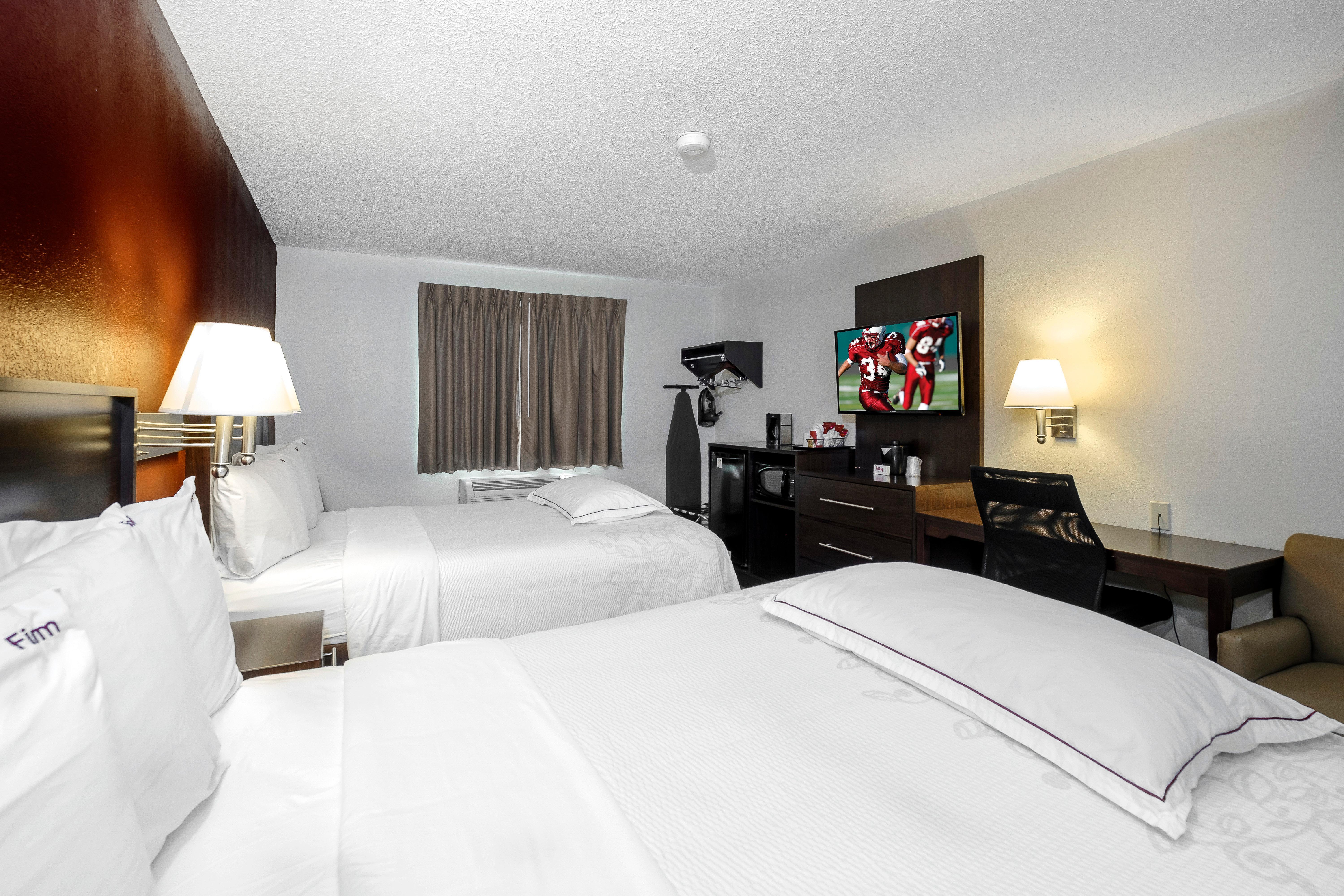 Red Roof Inn Plus+ & Suites Malone Dış mekan fotoğraf