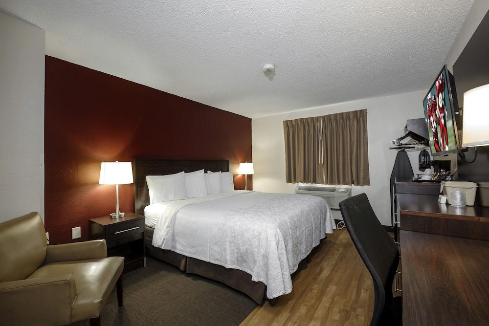 Red Roof Inn Plus+ & Suites Malone Dış mekan fotoğraf